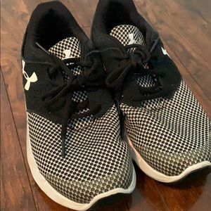 under armor running shoes